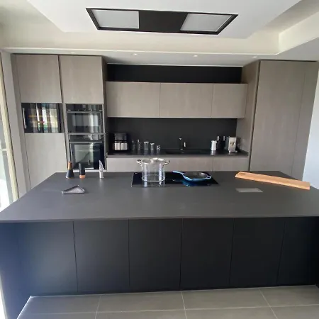 Modern Luxury Loft With Free Parking Apartment Naples