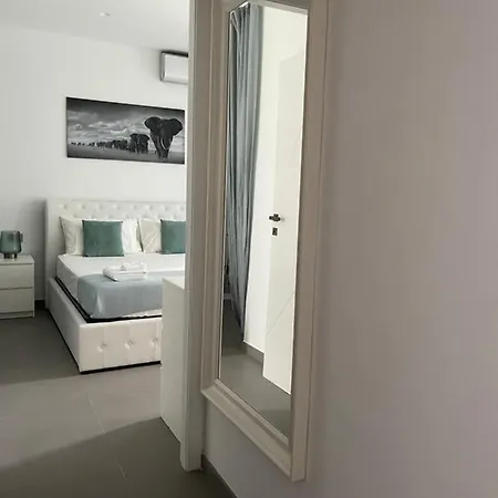 Modern Luxury Loft With Free Parking